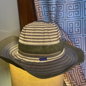 Woman’s Wallaroo Ginger Hat